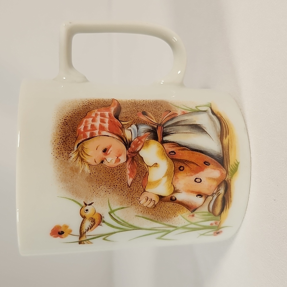 Set of 3 Vintage Hummel-Style Mugs - Collectible Porcelain - Made in Japan 1950s - Picture 6 of 16